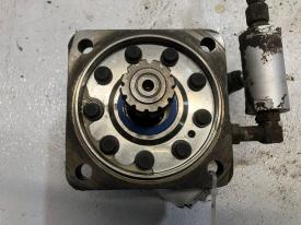 Bobcat S205 Right Hydraulic Motor - Used | P/N 6671617