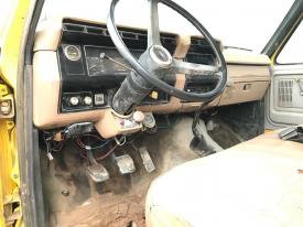 Ford F700 Dash Assembly - For Parts