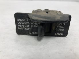 Freightliner COLUMBIA 120 Fifth Wheel Dash/Console Switch - Used | P/N 3270260G