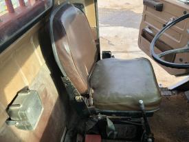 International S1900 Left/Driver Suspension Seat - Used