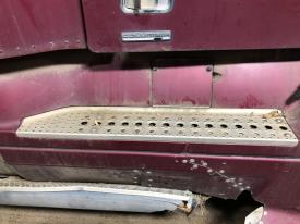 Freightliner COLUMBIA 120 Right/Passenger Step (Frame, Fuel Tank, Faring) - Used