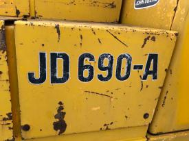 John Deere 690A Right/Passenger Body, Misc. Parts - Used | P/N AT32404
