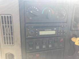 International DURASTAR (4400) CD Player A/V Equipment (Radio)