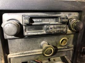International 8200 Cassette A/V Equipment (Radio), Sony XR-2100