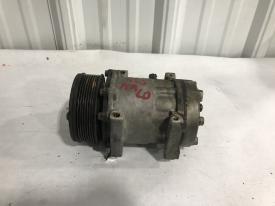 Freightliner Classic Xl Air Conditioner Compressor - Used | P/N RM14465
