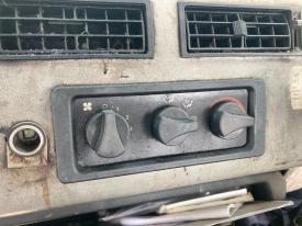 Freightliner FL112 Heater A/C Temperature Controls - Used