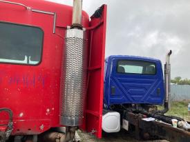 Freightliner COLUMBIA 112 Red Right/Passenger Lower Side Fairing/Cab Extender - Used