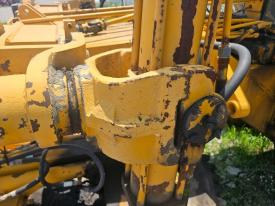 Champion D560HD Left Hand Side Stirrup, Mounts To Blade Lift Cylinder And Frame - Used | 5600