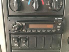 International 4400 CD Player A/V Equipment (Radio)