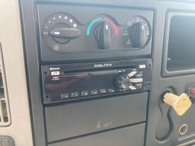 International DURASTAR (4300) CD Player A/V Equipment (Radio)
