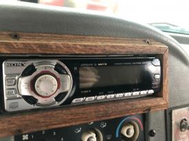Peterbilt 330 CD Player A/V Equipment (Radio)