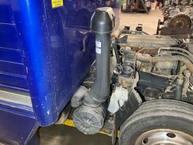 GMC W5500 Air Cleaner - Used