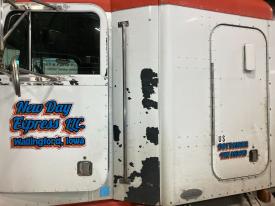 Peterbilt 377 White Left/Driver Cab to Sleeper Side Fairing/Cab Extender - Used