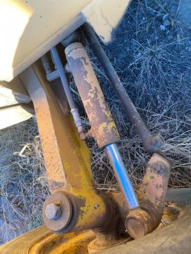 Case 680E Axle Assembly - Used | P/N L71446