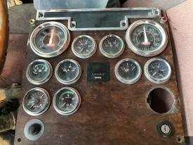 Peterbilt 379 Speedometer Instrument Cluster - Used