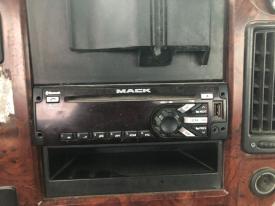 Mack CXU613 CD Player A/V Equipment (Radio), Mack Logo CD Plater