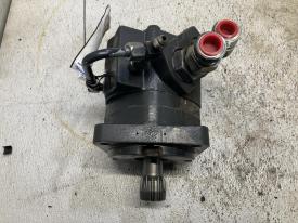 Bobcat 853 Left/Driver Hydraulic Motor - Used | P/N 6722529