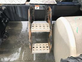 Freightliner CASCADIA Right/Passenger Step (Frame, Fuel Tank, Faring) - Used