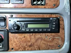 Peterbilt 387 CD Player A/V Equipment (Radio)