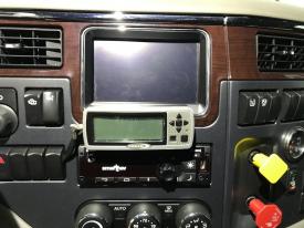Peterbilt 579 Navigation A/V Equipment (Radio), Navigation System Controls W/ Screen And Av Equipment