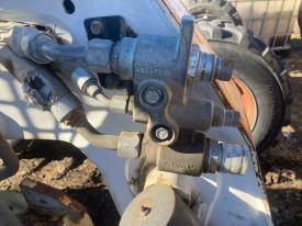 Bobcat S220 Equip Auxiliary Coupler - Used | P/N 4BD4FF112