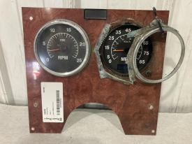 International 9200 Speedometer Instrument Cluster - Used
