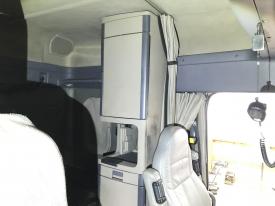 Freightliner CASCADIA Left/Driver Sleeper Cabinet - Used