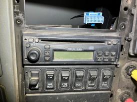 International 8600 CD Player A/V Equipment (Radio)