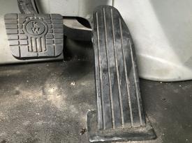 Kenworth T680 Right/Passenger Foot Control Pedal - Used
