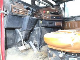 Freightliner FLD112 Dash Assembly - Used