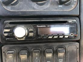 International 7600 CD Player A/V Equipment (Radio)