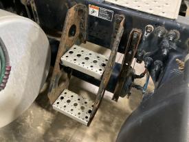 Freightliner CASCADIA Left/Driver Step (Frame, Fuel Tank, Faring) - Used