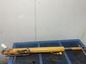 Case 1840 Left/Driver Hydraulic Cylinder - Used | P/N 117824A1