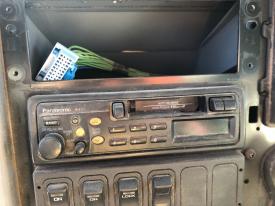 International 7400 Cassette A/V Equipment (Radio)