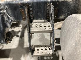 Freightliner CASCADIA Right/Passenger Step (Frame, Fuel Tank, Faring) - Used