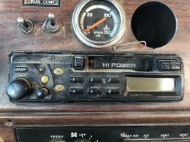 Freightliner Classic Xl Cassette A/V Equipment (Radio)