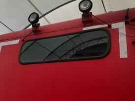 Freightliner COLUMBIA 120 Back Glass - Used