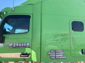 Peterbilt 579 Green Left/Driver Cab to Sleeper Side Fairing/Cab Extender - Used
