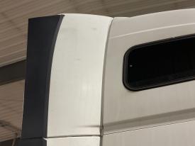 1998-2018 Volvo VNL White Right/Passenger Upper Side Fairing/Cab Extender - Used