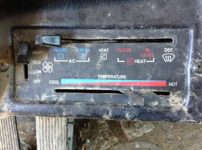 Peterbilt 377 Heater & AC Temperature Control
