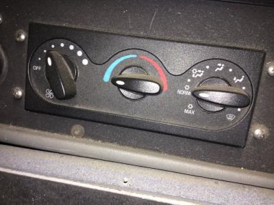 International Durastar (4300) Heater & AC Temperature Control