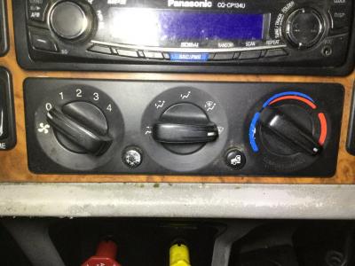 Peterbilt 386 Heater & AC Temperature Control