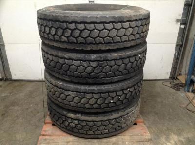 Peterbilt 386 Tires