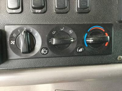 Peterbilt 387 Heater & AC Temperature Control