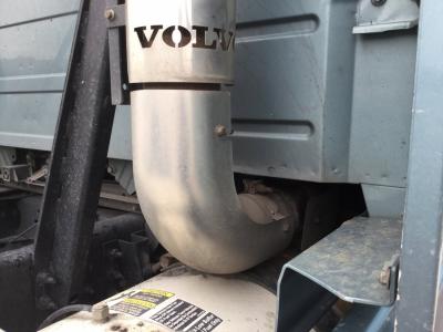 Volvo VNL Exhaust Guard