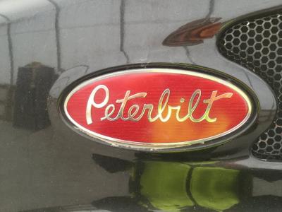 Peterbilt 387 Emblem