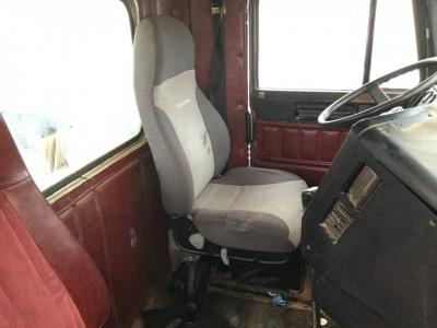 Freightliner FLD112SD Seat, Air Ride
