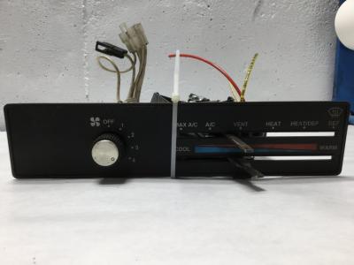 Freightliner FLD120 Heater & AC Temperature Control - A22305290