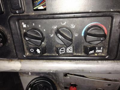 Peterbilt 387 Heater & AC Temperature Control