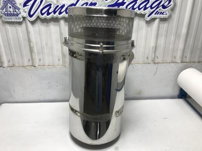 Freightliner Classic XL Air Cleaner